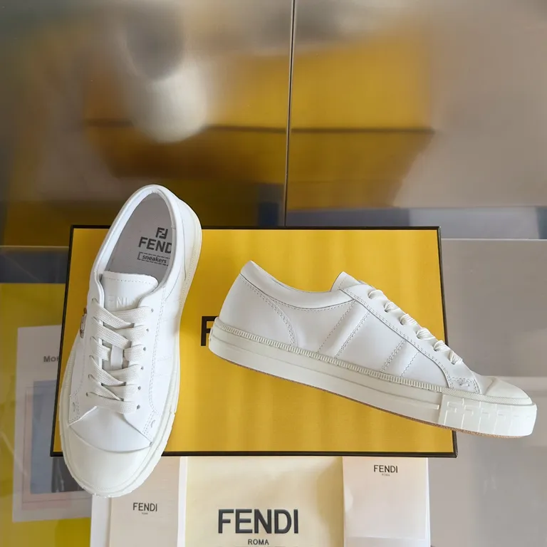 Fendi Shoe 